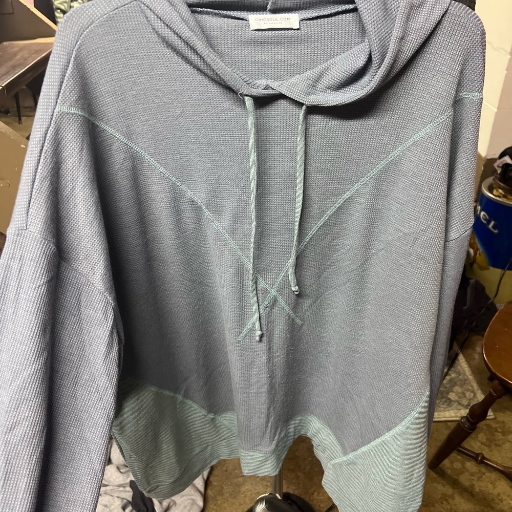 Chicsoul Two-Tone Blue Hooded Knit Sweater